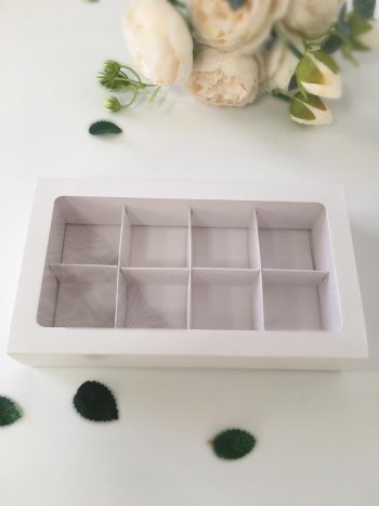 Коробка под 8 конфет (пенал) с тонкими разделителями, белый