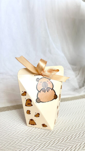 Коробочка с лентой для 1 печенья, Малыш капибары