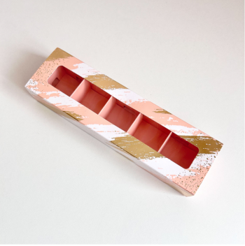 Упаковка под 5 конфет с тонкими разделителями, Золотой этюд