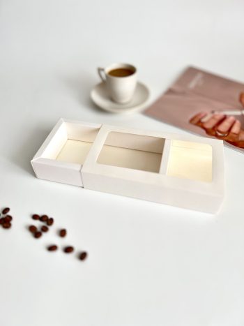 Коробка под 8 конфет (пенал) с тонкими разделителями, белый — изображение 4