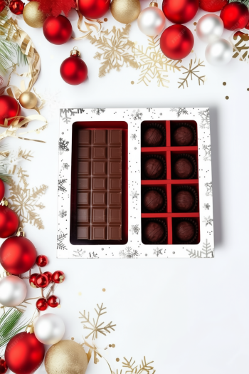 Коробка с окном 8 конфет плитка шоколада Новогоднее серебро, 177х178,5х38,5 мм (дно и обечайка) — изображение 4