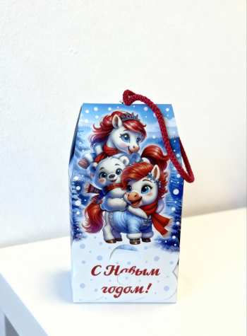 Коробка новогодняя подарочная На полюсе, 100х55х128 мм (домик со шнурком) — изображение 3