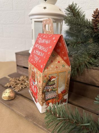 Коробка новогодняя подарочная Приятные мгновения, 91х70х157 (+30) мм (домик) — изображение 3