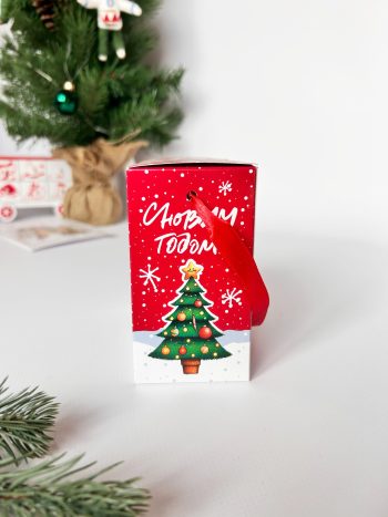 Коробка новогодняя подарочная Весёлая компания, 110х60х110 мм (моноблок с лентой) — изображение 3